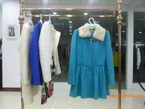 揭秘服裝批發(fā)市場(chǎng) 尾貨與品牌折扣的廠(chǎng)價(jià)直銷(xiāo)之道